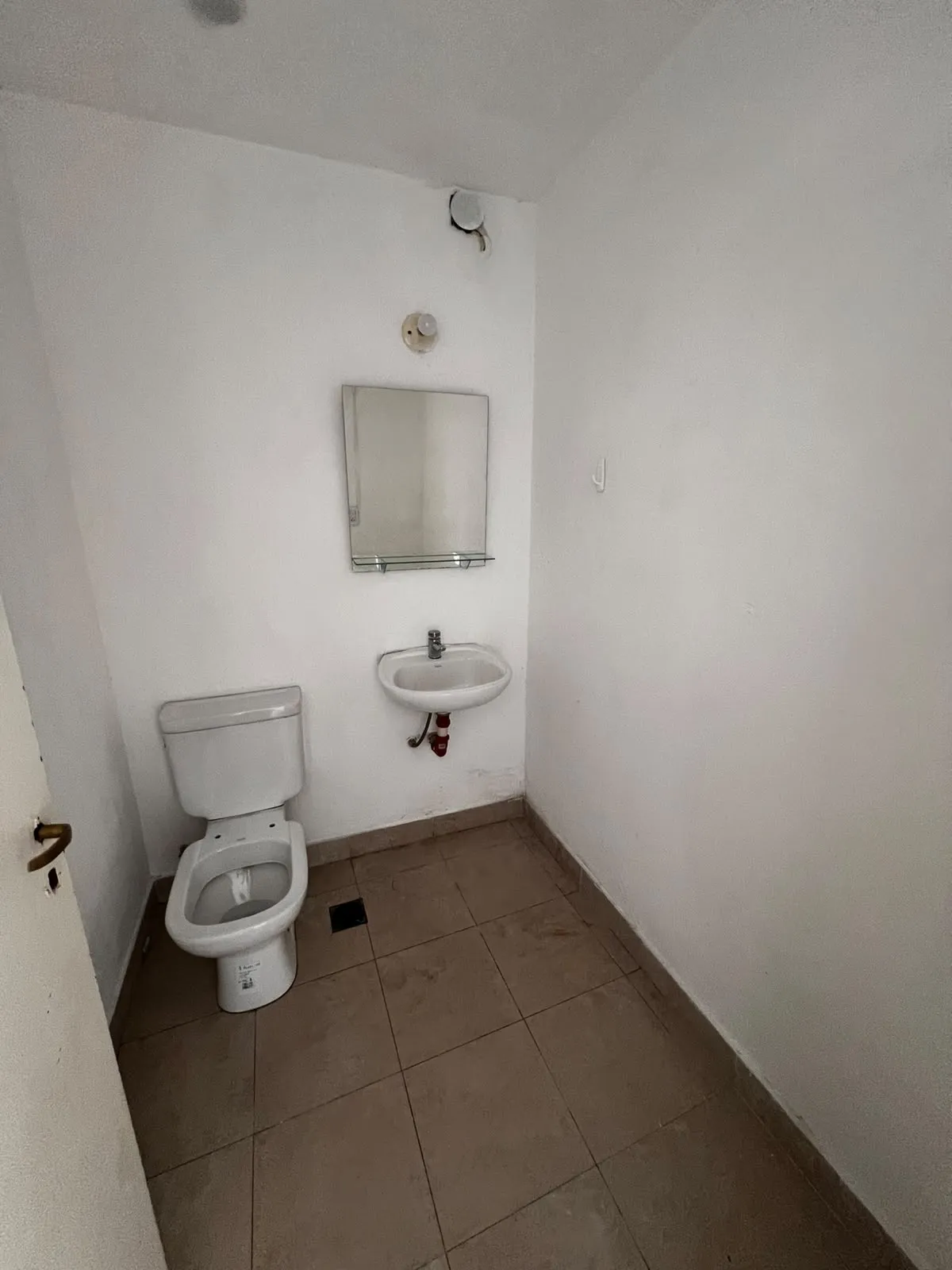 Local comercial sobre Menéndez Pidal - foto 4