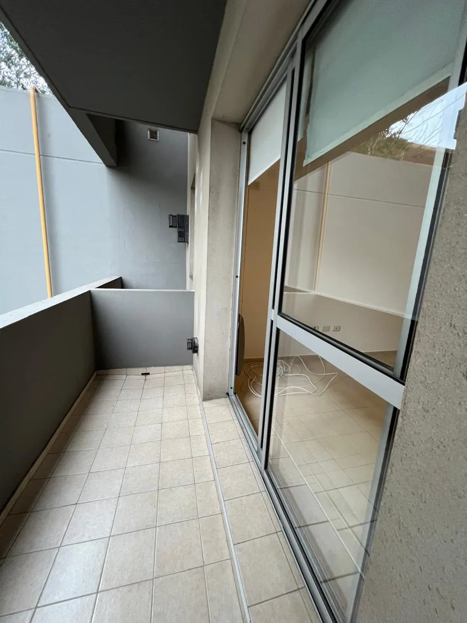 Departamento 2 dormitorios con balcón y cochera - foto 10