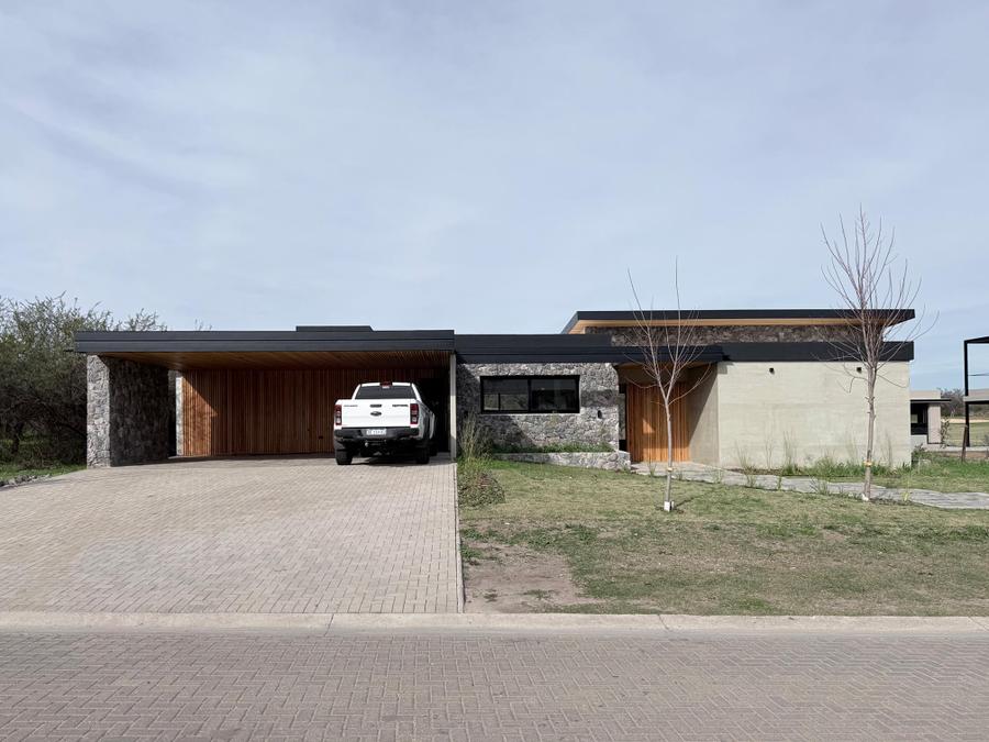 Casa a estrenar con fondo al Golf en El Terrón - planta baja – foto 1