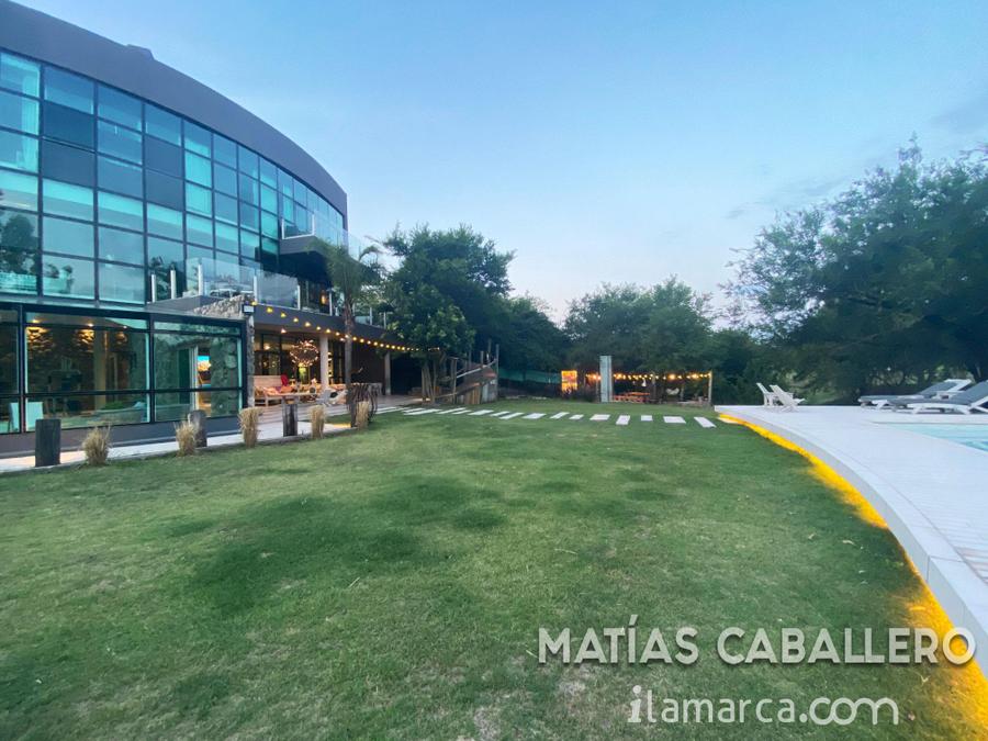 Casa a la venta en Lomas de la Carolina pensada como un hotel para la familia y amigos – foto 4