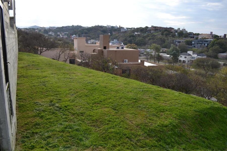 q2 Minimalista óptima orientación y vistas! – foto 12