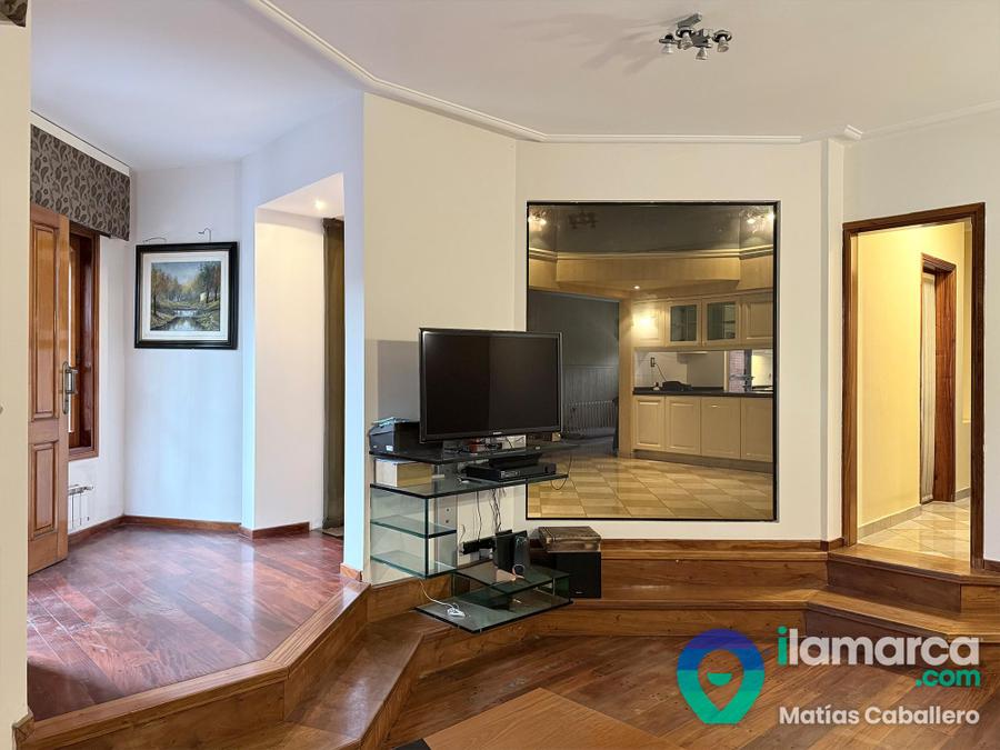 Casa de Categoria a 10 minutos de la Ciudad Universitaria con Quincho y Pileta – foto 2