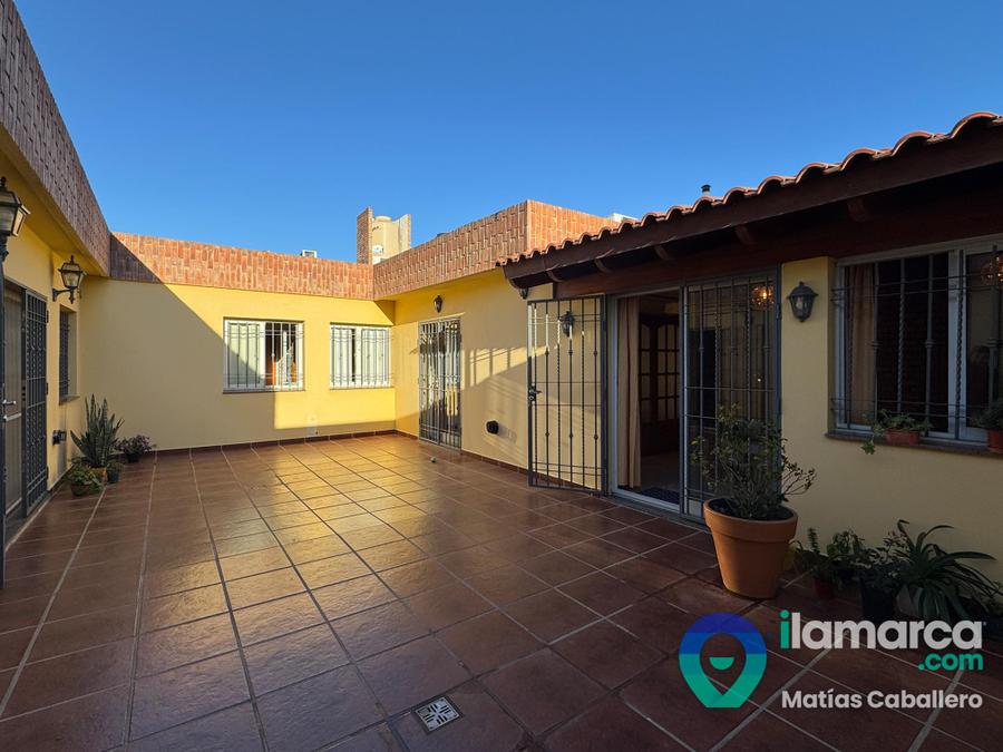 4 dormitorios en barrio Chateau, 2 casas en 1 todo en PB y renovado – foto 9