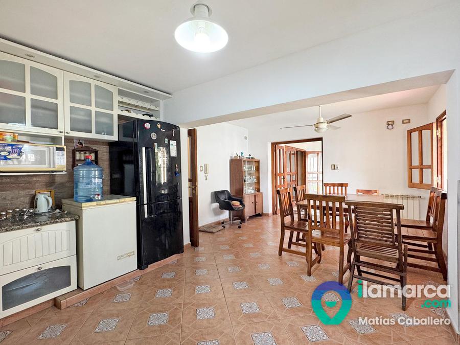 Urca 4 dormitorios pileta y calefacción central – foto 6