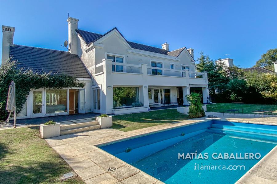 Urca, Country Barrancas, amplia, luminosa y cálida. – foto 1