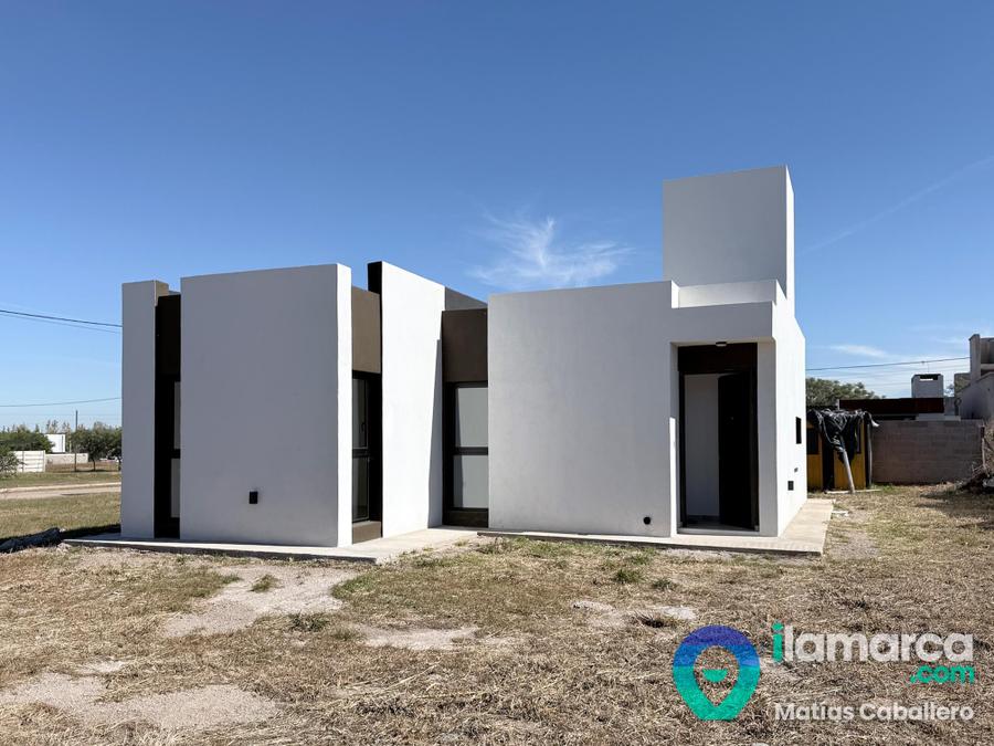 Casa a estrenar en Altos de la Colina, Colonia Tirolesa - 2 dorm. planta baja – foto 1