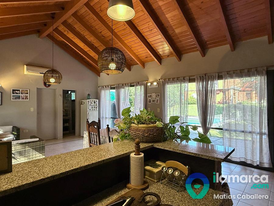 Casa familiar en Lomas de La Carolina: 3 dorm., pileta y quincho completo – foto 37
