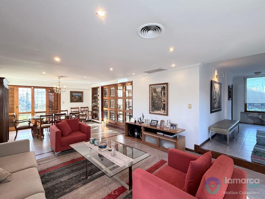 CASA EN VENTA EN URCA - DOBLE TERRENO 770 M² - 4 DORMITORIOS, PILETA Y QUINCHO – foto 3