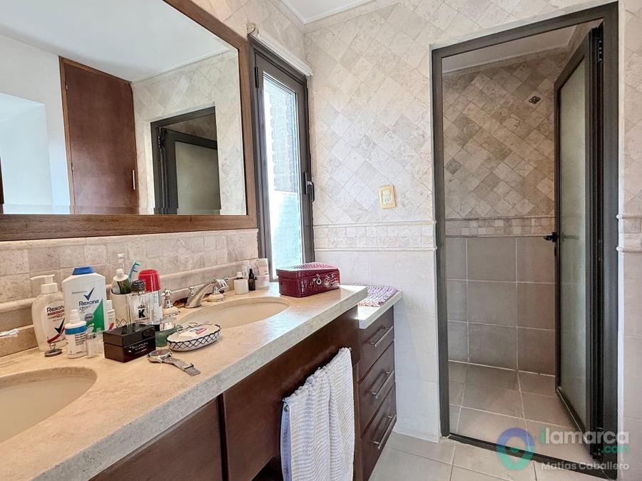 CASA EN VENTA EN URCA - DOBLE TERRENO 770 M² - 4 DORMITORIOS, PILETA Y QUINCHO – foto 15
