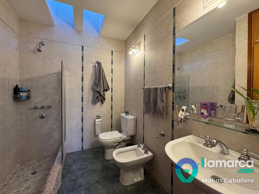 4 dormitorios en barrio Chateau, 2 casas en 1 todo en PB y renovado – foto 12