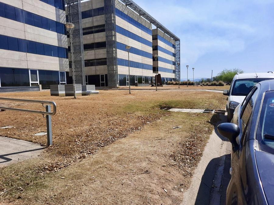 Oficina de 456m2 en Parque Empresarial Córdoba – foto 3