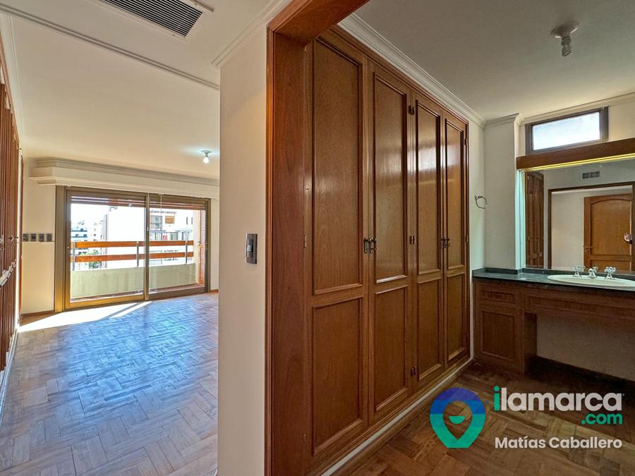 Piso entero en Nueva Córdoba de 3 dormitorios en suite mas dep de servicio 210 m2 – foto 15