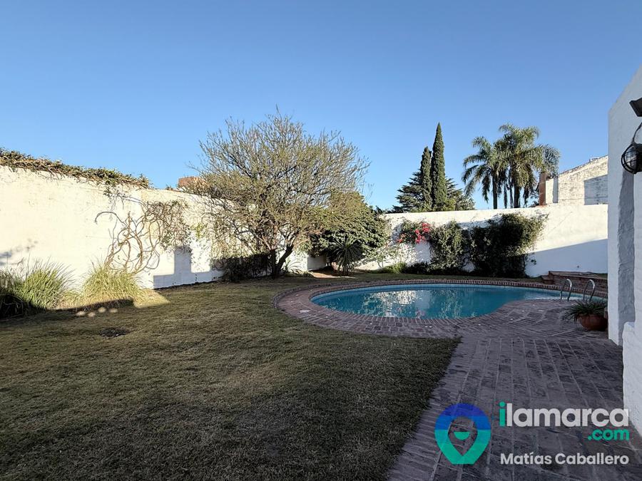Casa en Venta y Alquiler en Urca, Amplio Terreno, Pileta y Excelente Entorno Residencial – foto 16