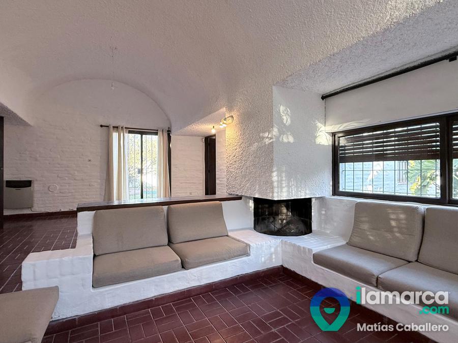 Casa en Venta y Alquiler en Urca, Amplio Terreno, Pileta y Excelente Entorno Residencial – foto 3
