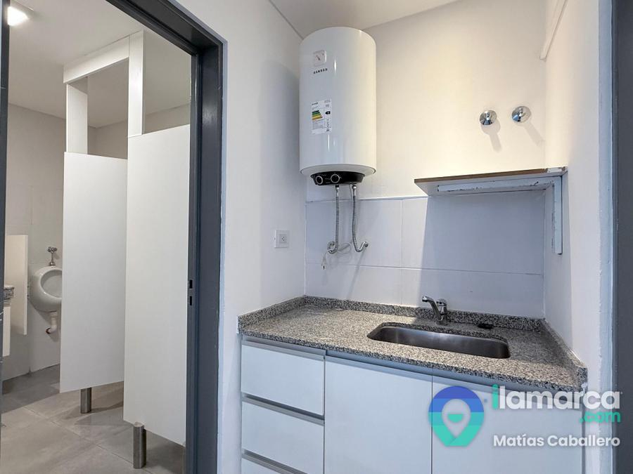 Oficina de 250 m² en Av. Colón, Alto Alberdi: dos naves y 4 baños – foto 7