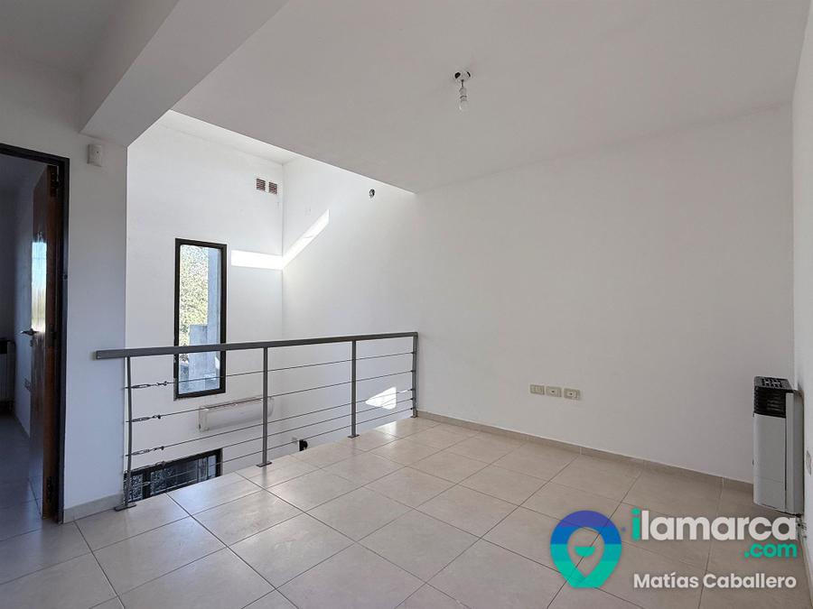 Dúplex moderno de 2 dormitorios con posibilidad de 3° dormitorio en Lomas del Chateau – foto 9