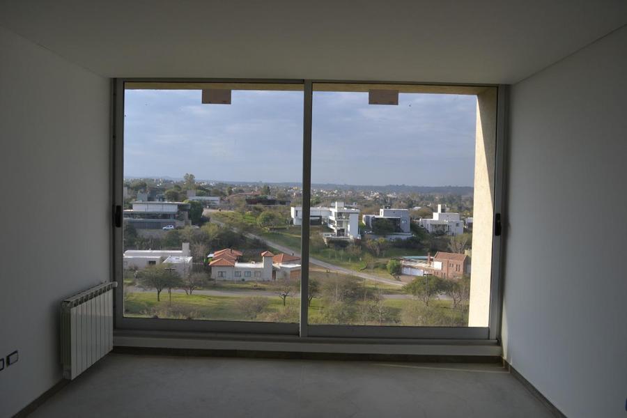 q2 Minimalista óptima orientación y vistas! – foto 33