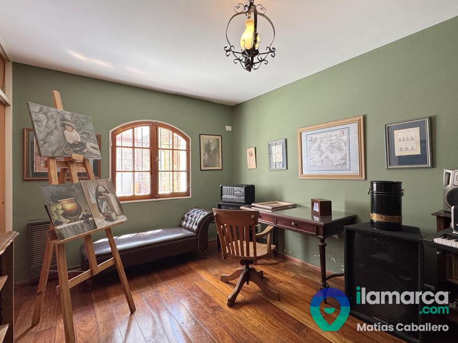 Casa en venta en Urca: 5 dormitorios, pileta y cochera doble – foto 7