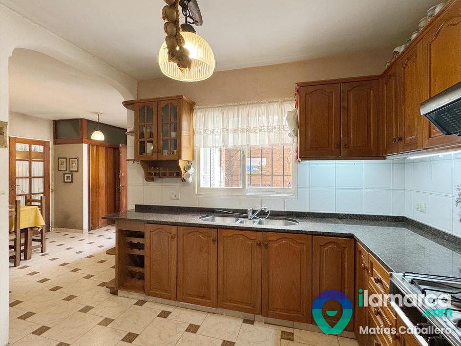 Casa en venta en Urca: 5 dormitorios, pileta y cochera doble – foto 23