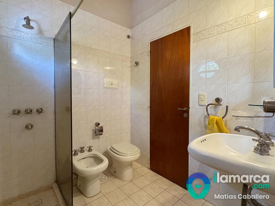 Casa en venta en Urca: 5 dormitorios, pileta y cochera doble – foto 20