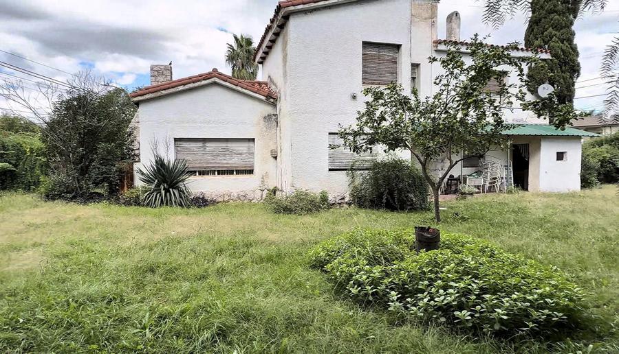 Casa a reciclar con 1323 m2 frente a plaza del Zorrilla en Cerro de Las Rosas – foto 42