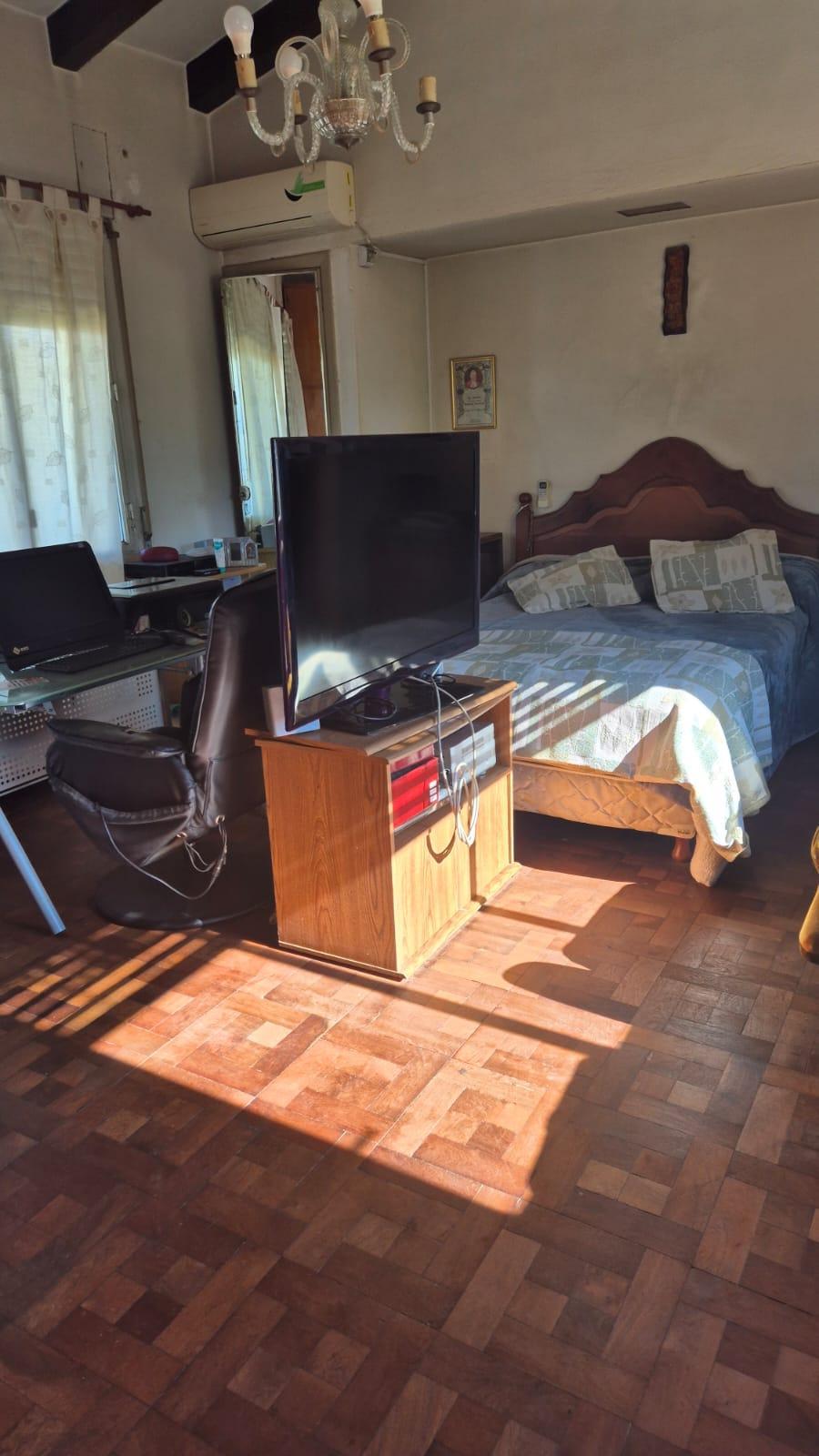 Casa a reciclar con 1323 m2 frente a plaza del Zorrilla en Cerro de Las Rosas – foto 10