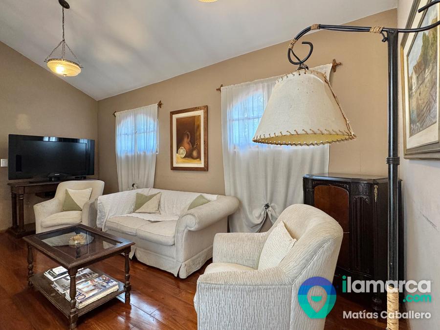 Casa en venta en Urca: 5 dormitorios, pileta y cochera doble – foto 9