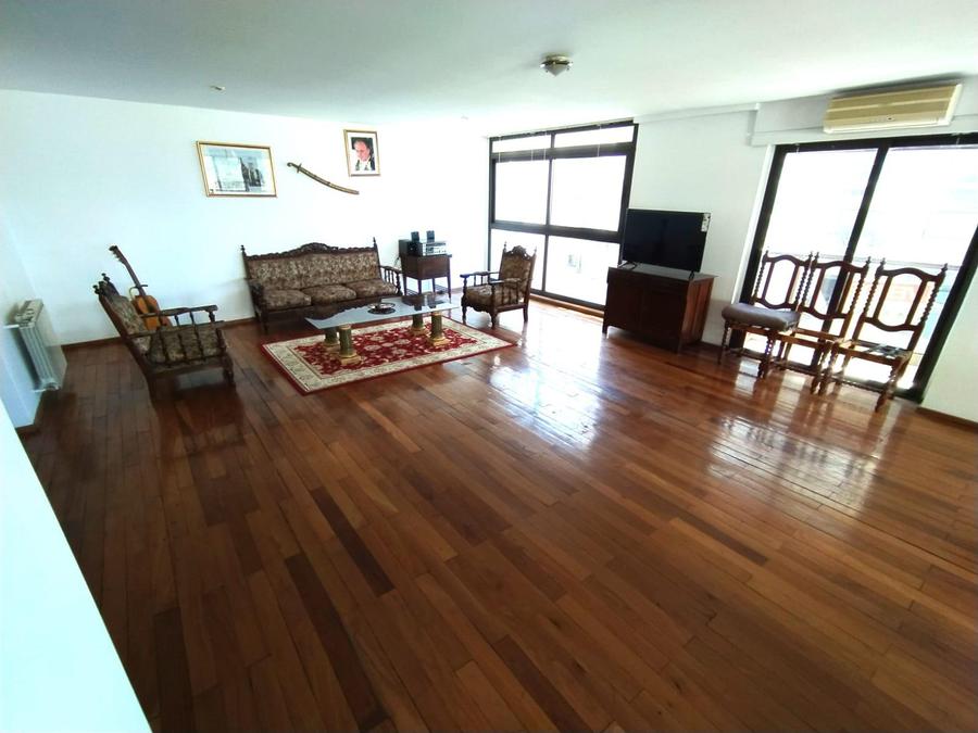 Piso entero a la venta en Nueva Cordoba con cochera – foto 4