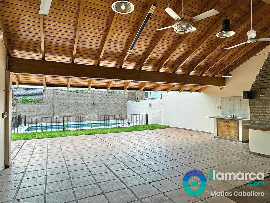 Casa en Alto Palermo | 4 dormitorios, pileta y gran terreno – foto 32