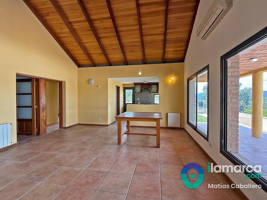 Villa del Lago en Carlos Paz toda en planta baja con vistas increibles – foto 3