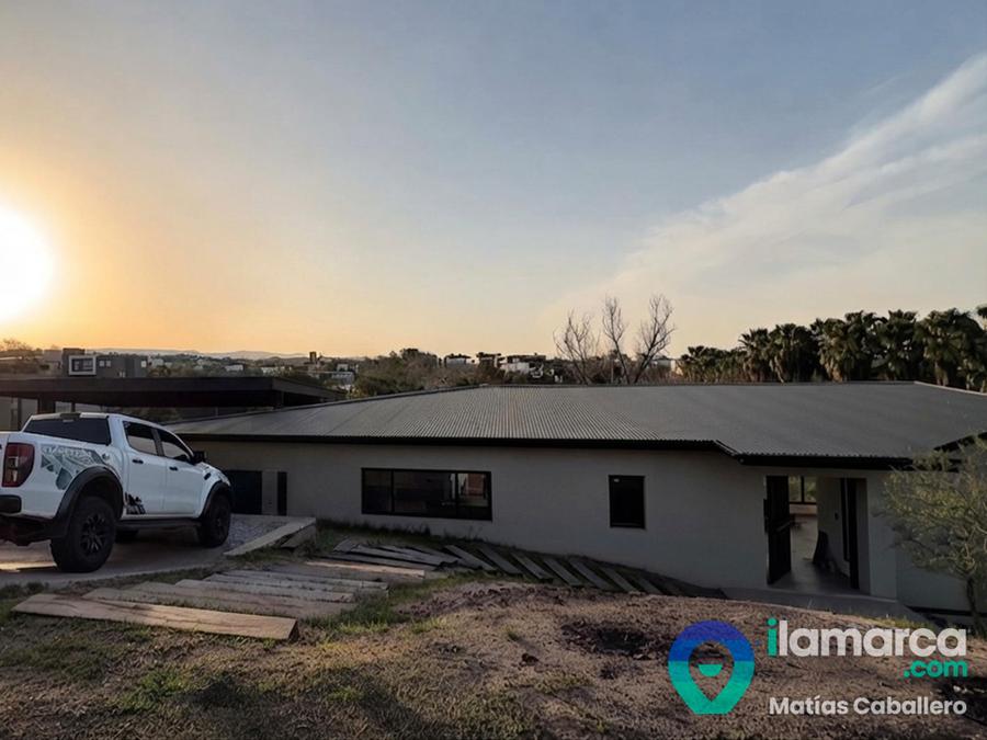 Casa a estrenar en Estancia Q2 — quincho independiente – foto 1