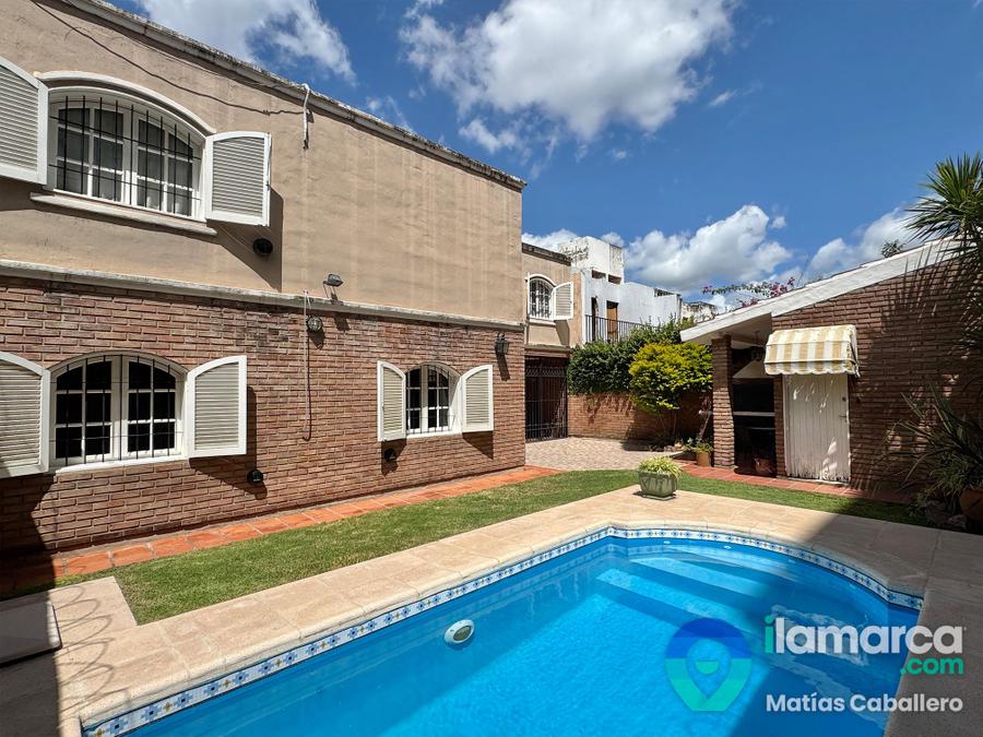 Casa en venta en Urca: 5 dormitorios, pileta y cochera doble – foto 30