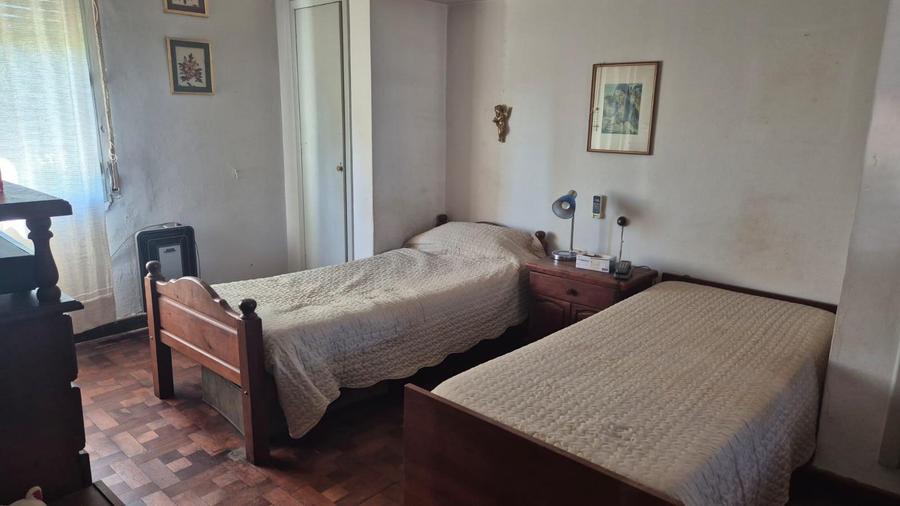 Casa a reciclar con 1323 m2 frente a plaza del Zorrilla en Cerro de Las Rosas – foto 15