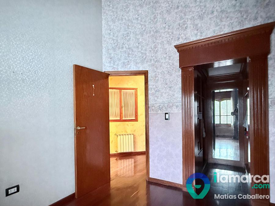 Casa de Categoria a 10 minutos de la Ciudad Universitaria con Quincho y Pileta – foto 11