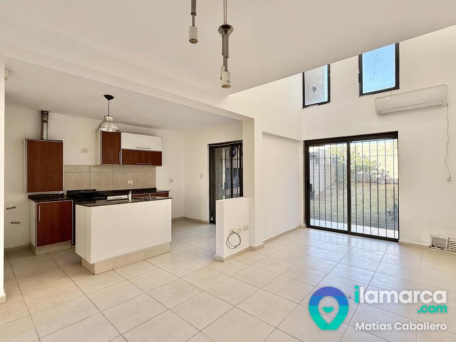 Dúplex moderno de 2 dormitorios con posibilidad de 3° dormitorio en Lomas del Chateau – foto 3
