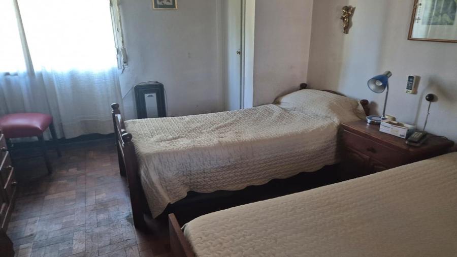 Casa a reciclar con 1323 m2 frente a plaza del Zorrilla en Cerro de Las Rosas – foto 16