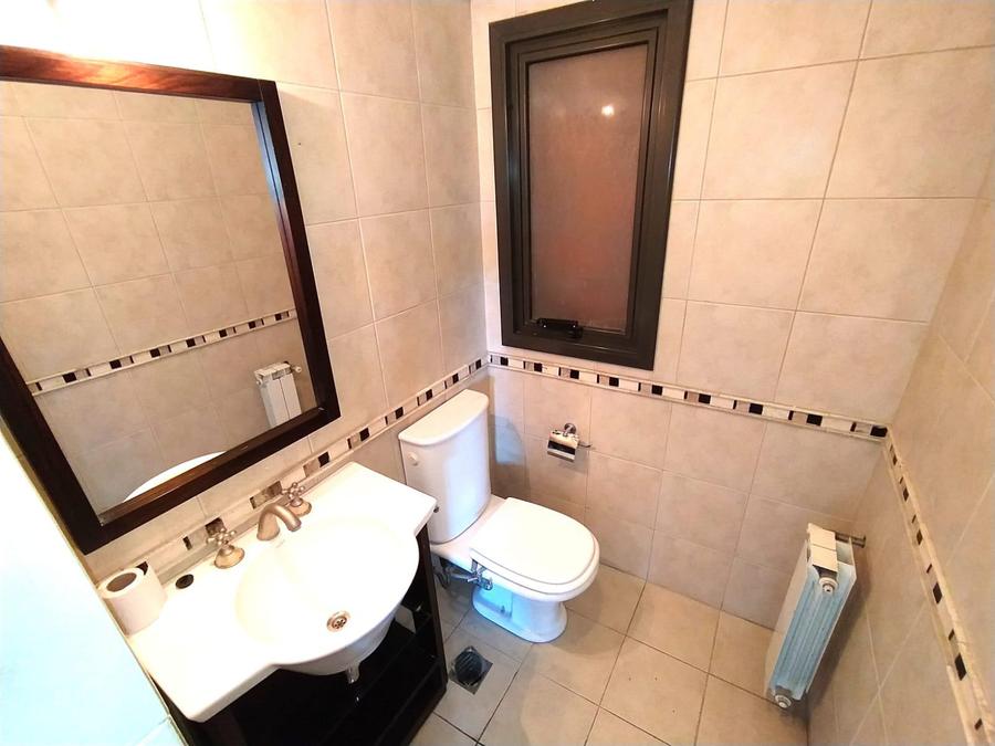 Piso entero a la venta en Nueva Cordoba con cochera – foto 14