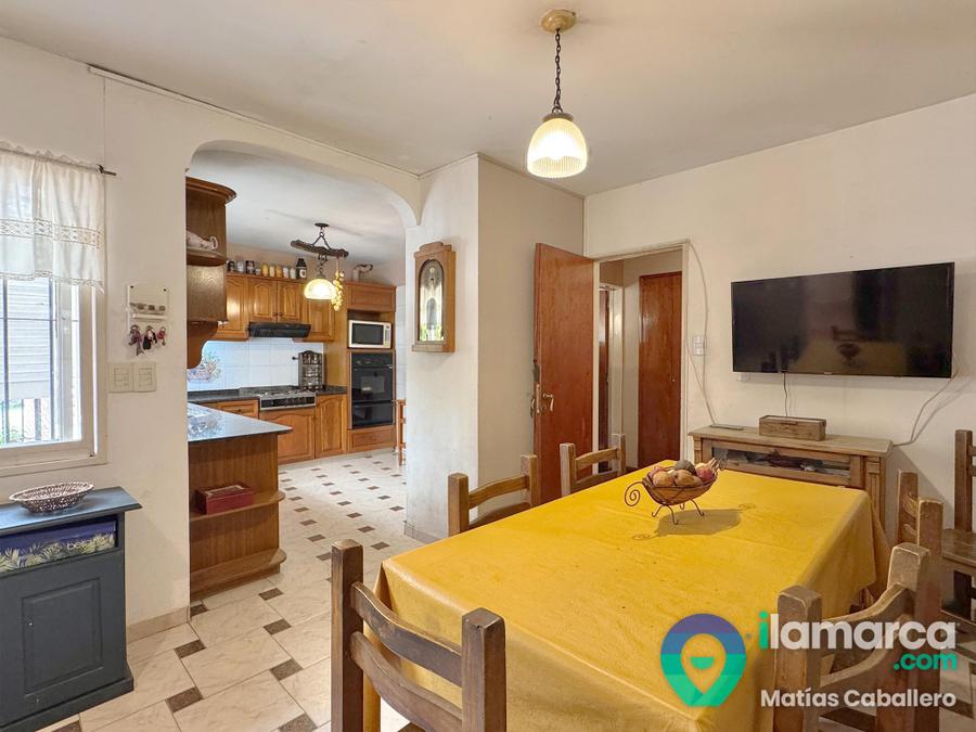 Casa en venta en Urca: 5 dormitorios, pileta y cochera doble – foto 24