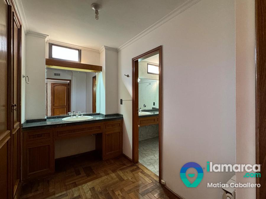 Piso entero en Nueva Córdoba de 3 dormitorios en suite mas dep de servicio 210 m2 – foto 16