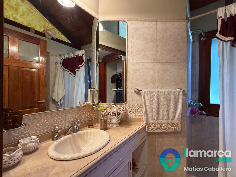Casa familiar en Lomas de La Carolina: 3 dorm., pileta y quincho completo – foto 18