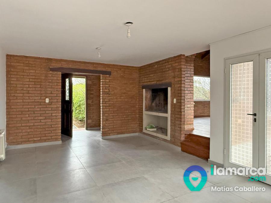 Casa en venta en Country Cuatro Hojas Córdoba – 3 dormitorios, 2000 m² de terreno y pileta – foto 2