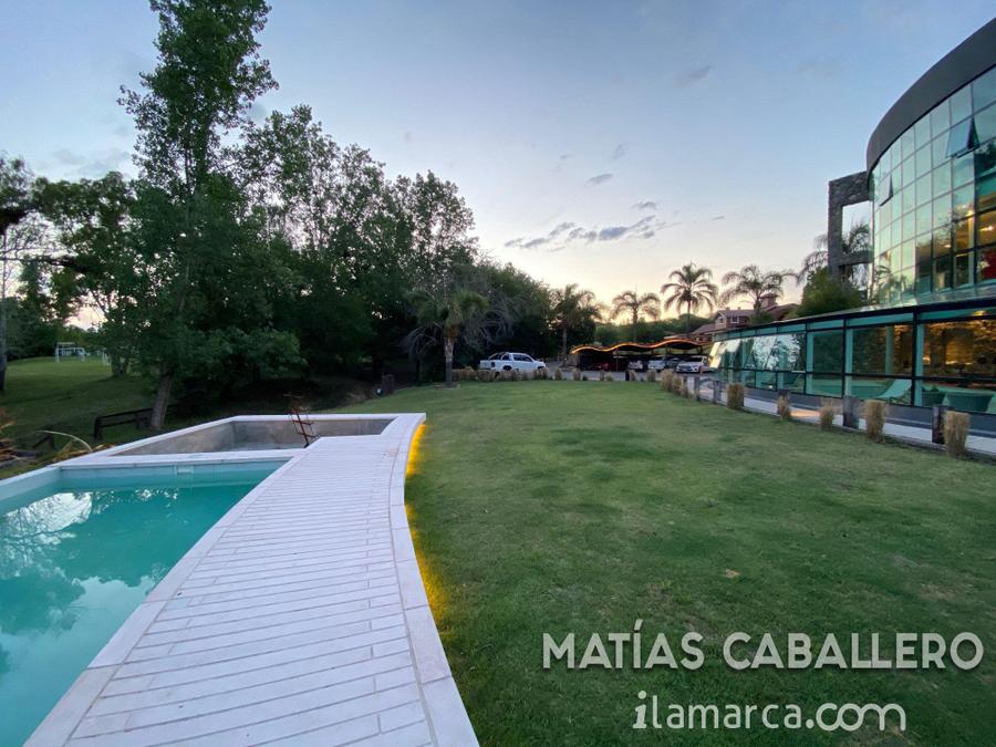 Casa a la venta en Lomas de la Carolina pensada como un hotel para la familia y amigos – foto 3