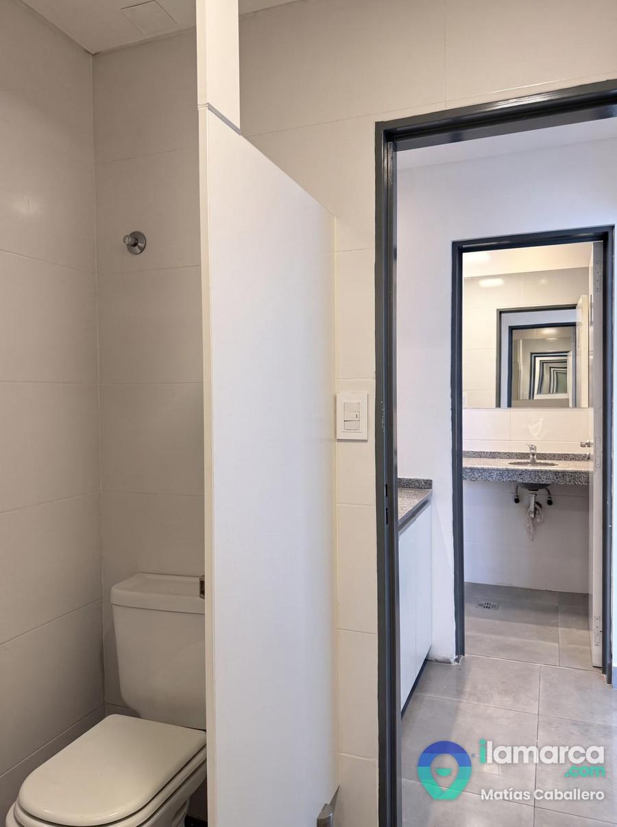Oficina de 250 m² en Av. Colón, Alto Alberdi: dos naves y 4 baños – foto 15
