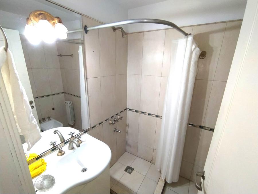 Piso entero a la venta en Nueva Cordoba con cochera – foto 13