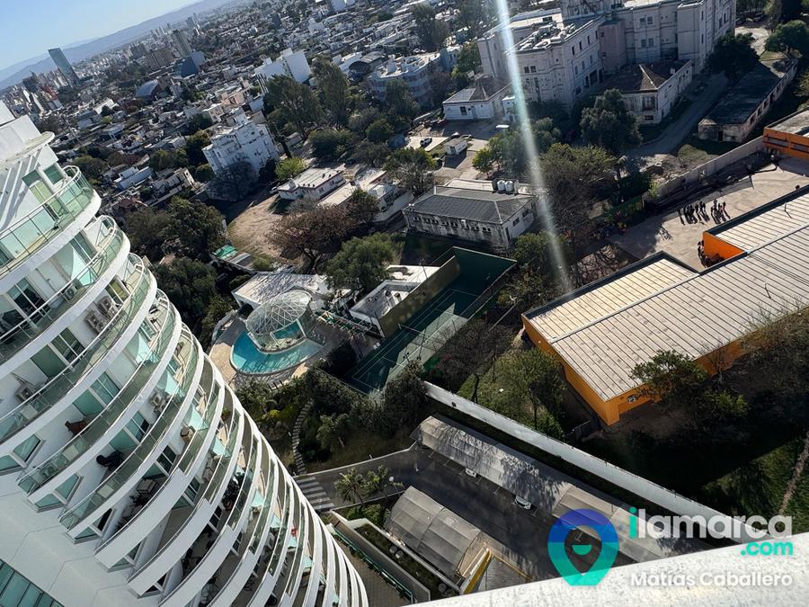 Único penthouse con terraza propia en Miracielos — General Paz, 4 cocheras – foto 1