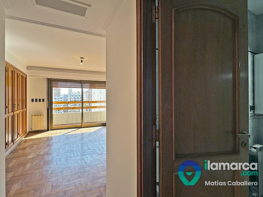 Piso entero en Nueva Córdoba de 3 dormitorios en suite mas dep de servicio 210 m2 – foto 10