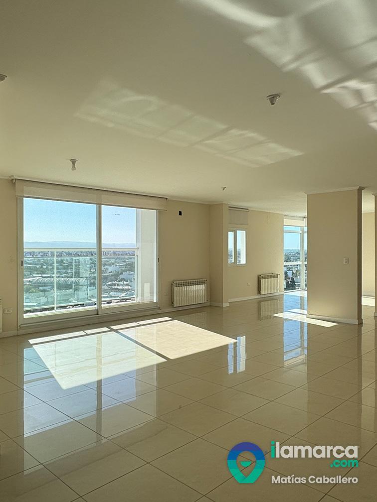 Único penthouse con terraza propia en Miracielos — General Paz, 4 cocheras – foto 3